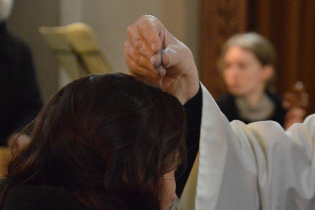 Aschenritus mit Bischof Benno Elbs - 10. Februar 2016 - am Leutb?hel und in der Seekapelle, Bregenz